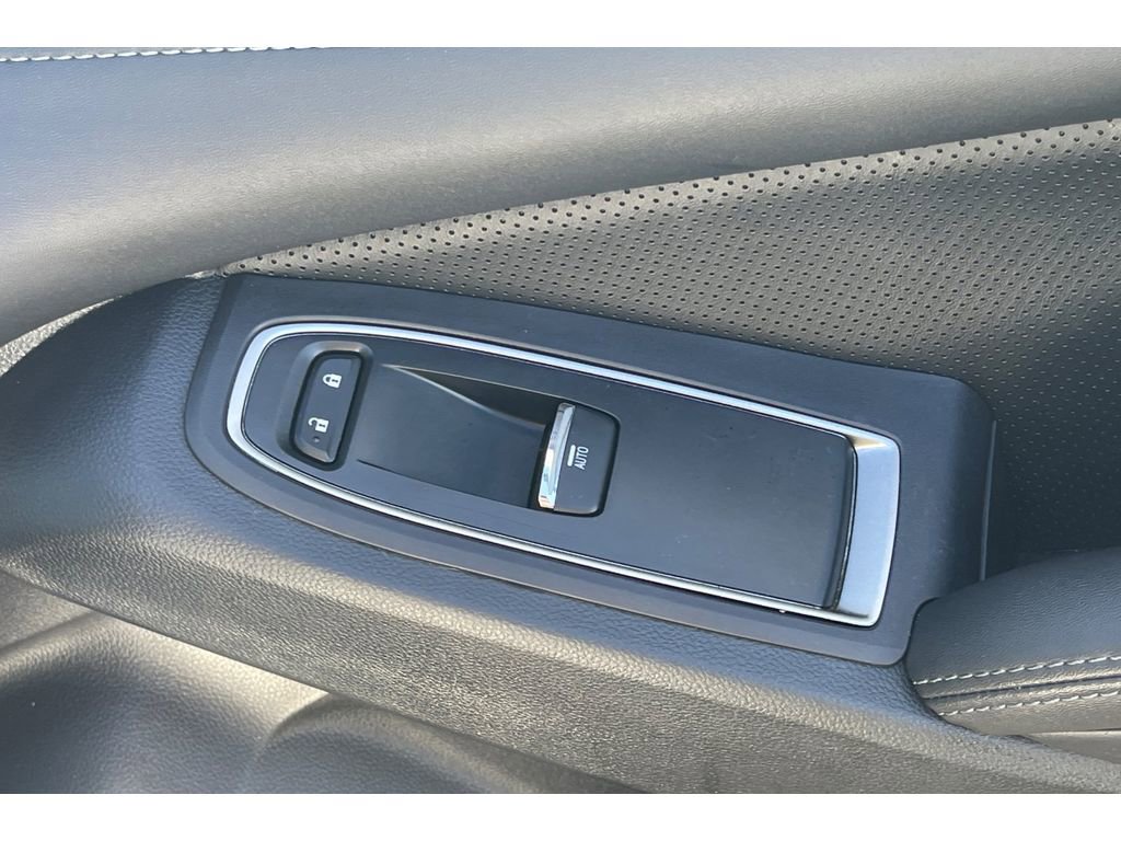 Certified 2023 Subaru Ascent Limited w/ Technology Package image 21