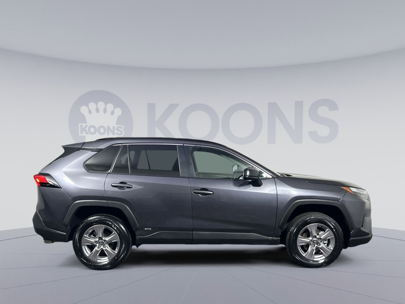 Used 2025 Toyota RAV4 LE image 8