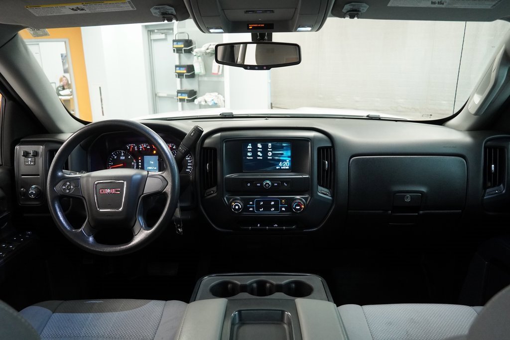 Used 2018 GMC Sierra 1500 4x4 Crew Cab w/ Sierra Convenience Package image 18