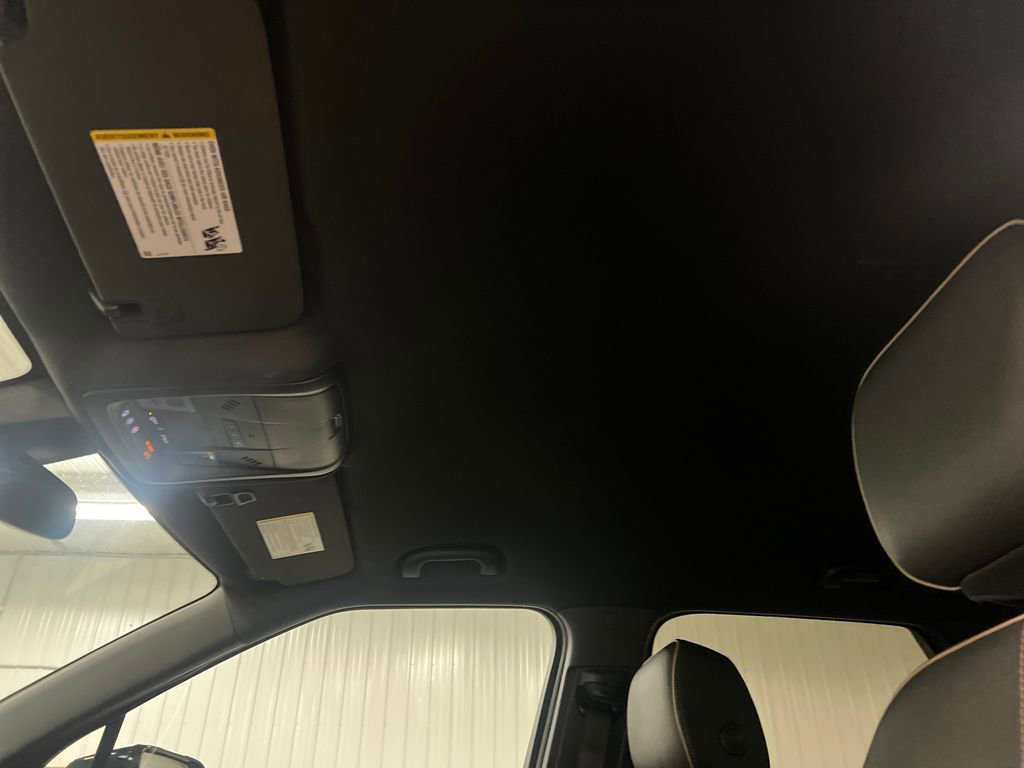 Certified 2022 Chevrolet Blazer Premier w/ Enhanced Convenience Package AWD/4WD image 27
