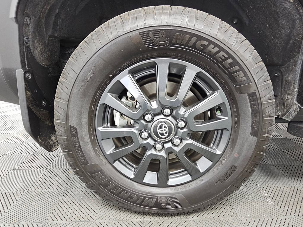 Used 2025 Toyota Land Cruiser 1958 image 48