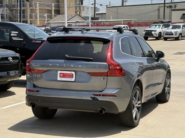 Used 2021 Volvo XC60 T5 Momentum w/ Advanced Package AWD/4WD image 4