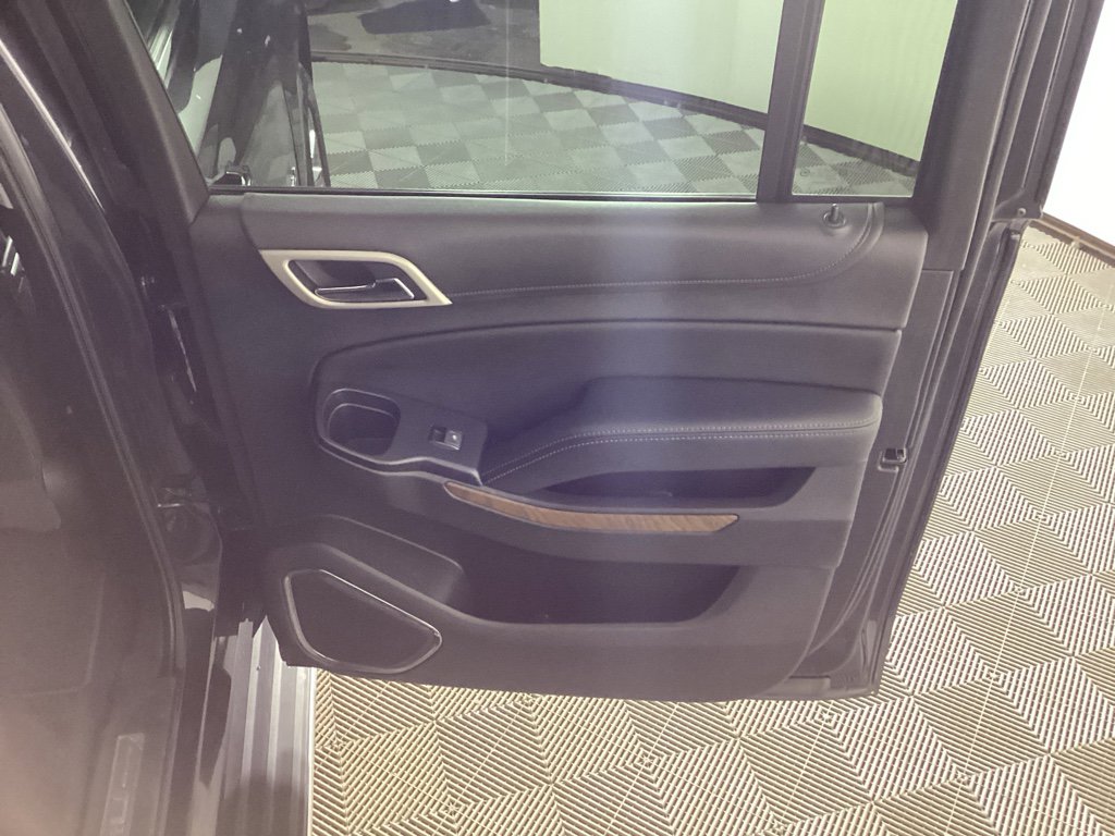 Used 2020 GMC Yukon XL Denali w/ Open Road Package image 13