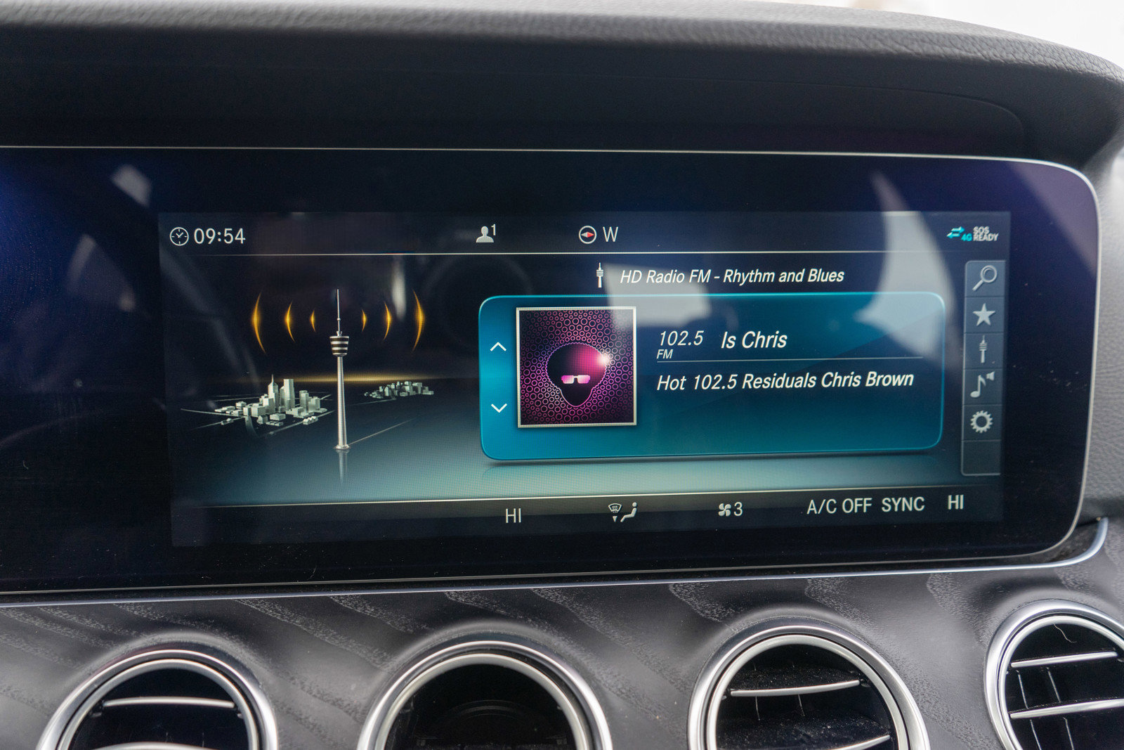 Used 2019 Mercedes-Benz E 300 4MATIC image 19