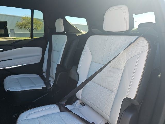 New 2026 Chevrolet Traverse High Country w/ LPO, Floor Liner Package image 31