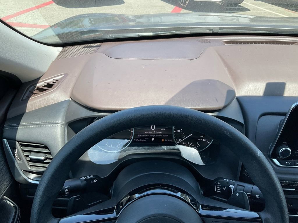 Used 2023 Nissan Rogue SV image 25