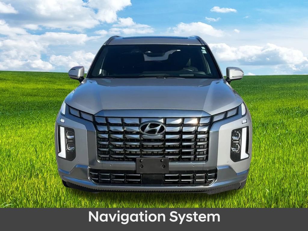 Used 2024 Hyundai Palisade Calligraphy image 3