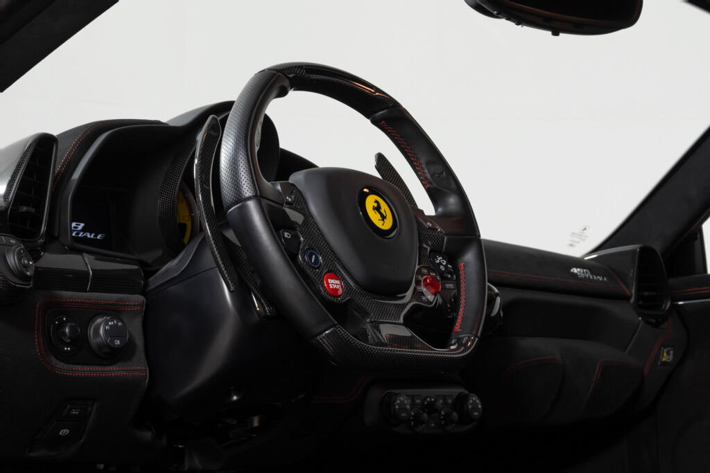 Used 2015 Ferrari 458 Speciale Coupe RWD image 29