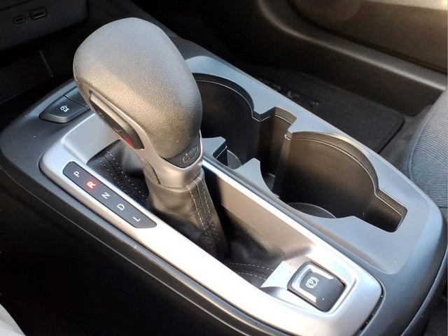 Used 2025 Chevrolet Trax LS w/ LS Convenience Package FWD image 23