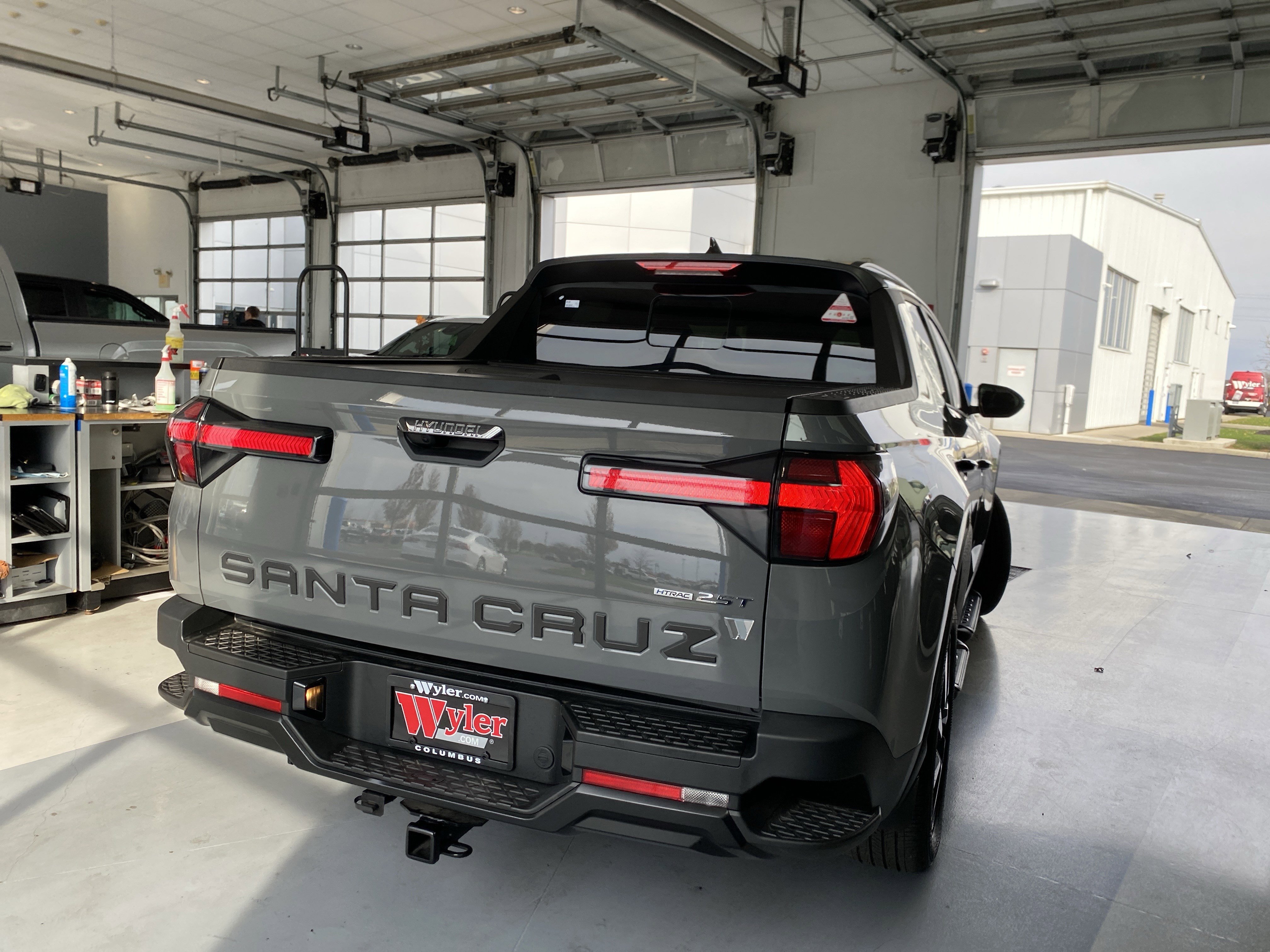 Used 2024 Hyundai Santa Cruz Night image 4