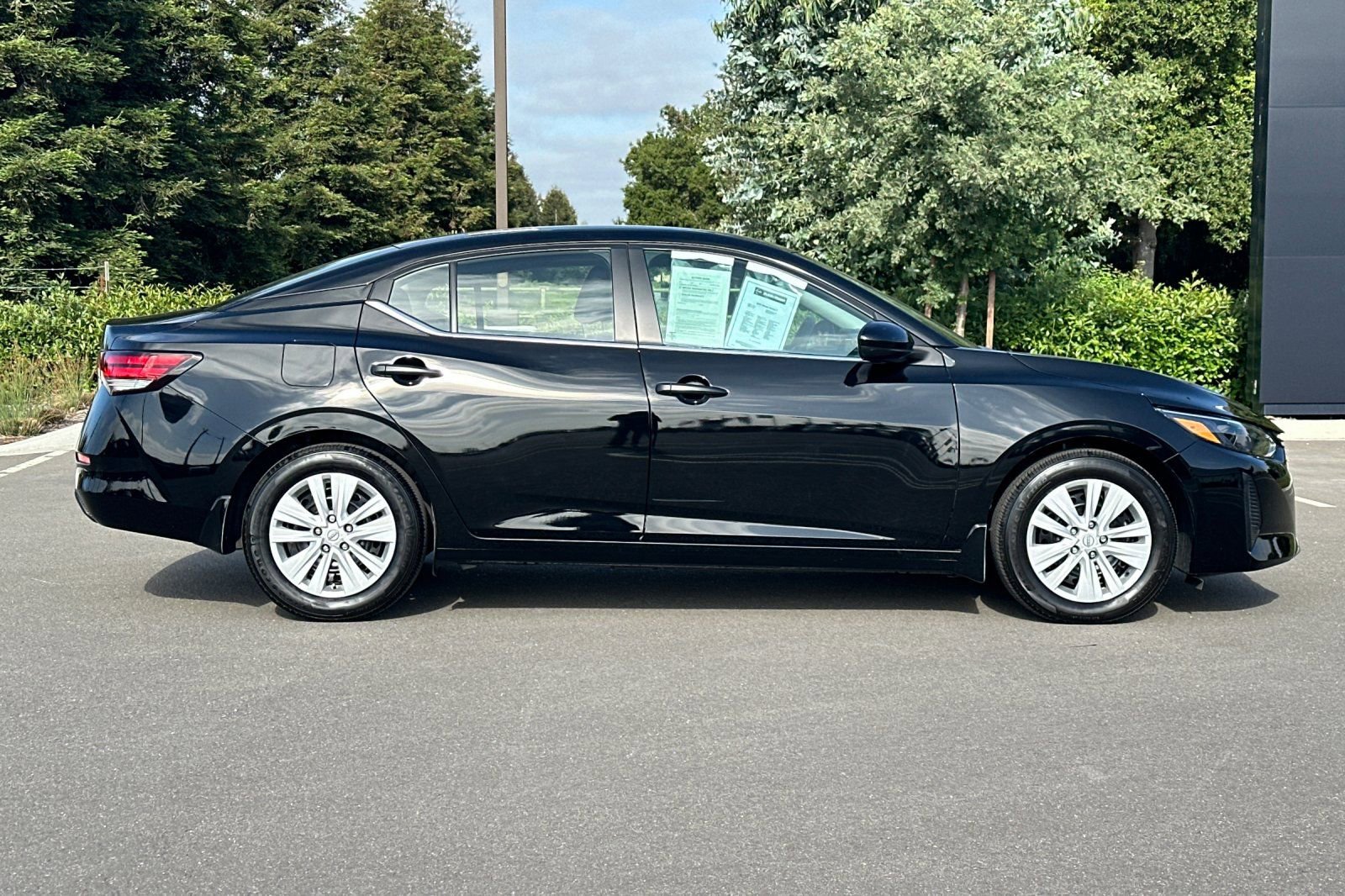 Certified 2025 Nissan Sentra S FWD image 3