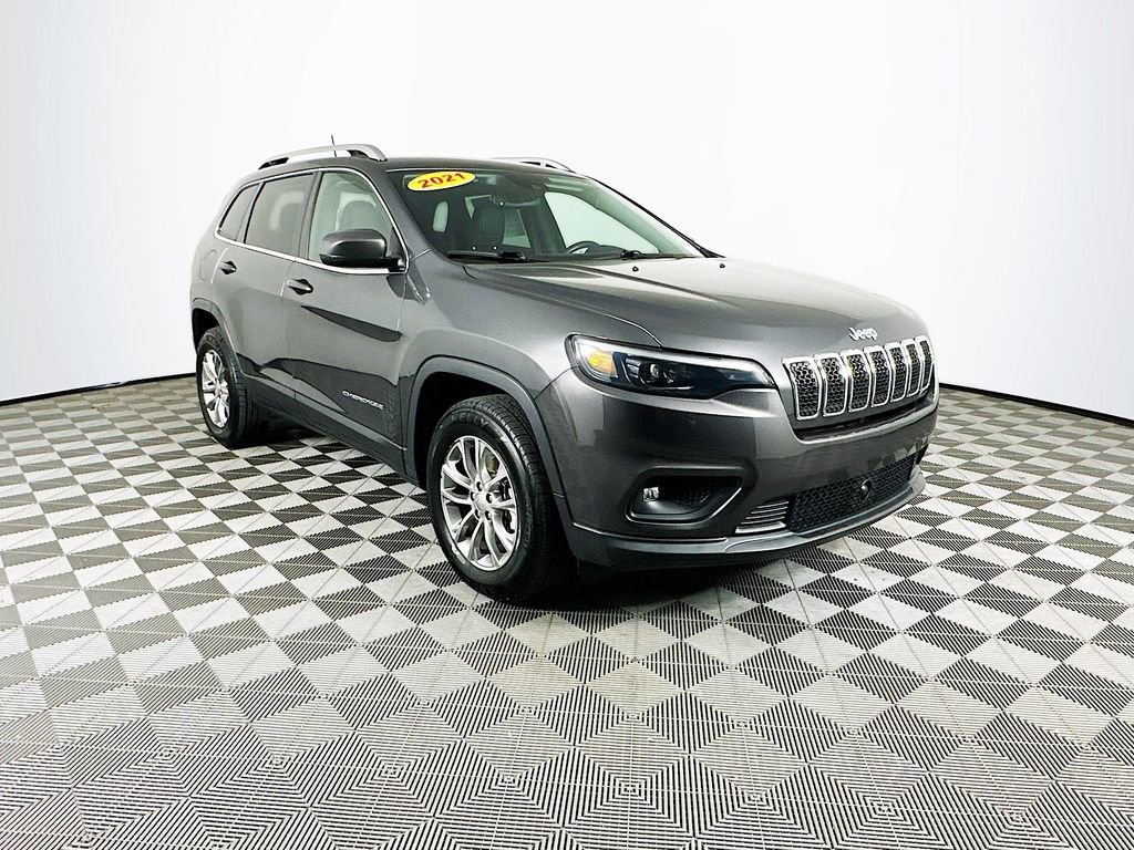 Certified 2021 Jeep Cherokee Latitude Lux w/ Comfort/Convenience Group image 2