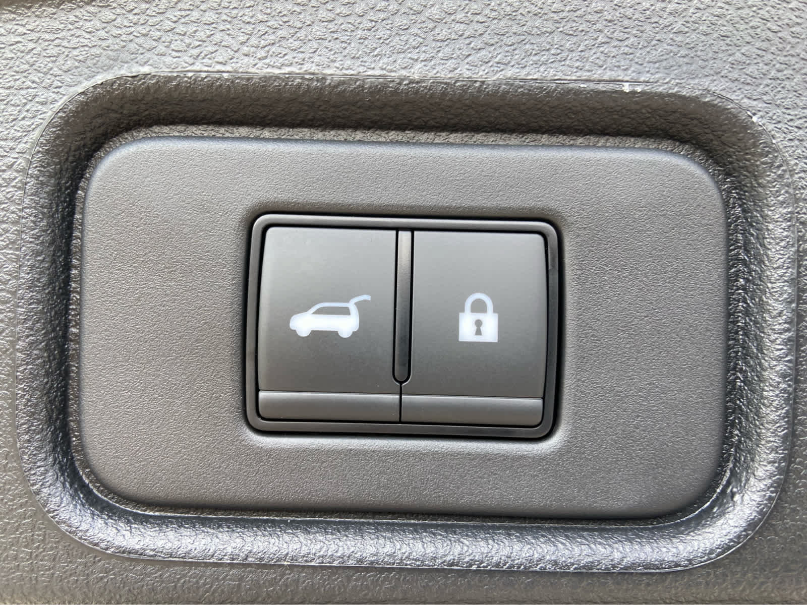 Used 2025 Nissan Pathfinder Platinum w/ Cargo Package FWD image 11