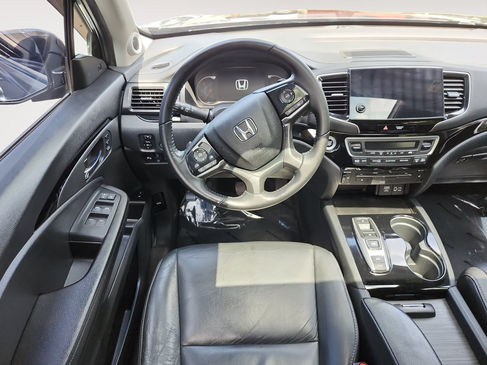 Used 2020 Honda Pilot Touring image 11