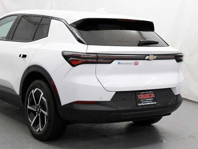 New 2026 Chevrolet Equinox EV LT w/ Comfort Package image 7