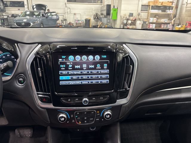 Used 2019 Chevrolet Traverse LT w/ LT Premium Package image 6