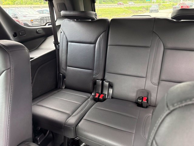 Used 2022 Chevrolet Tahoe LT w/ Luxury Package AWD/4WD image 22