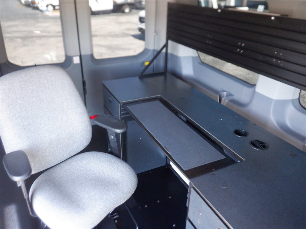 Used 2019 Ford Transit 150 XLT image 12