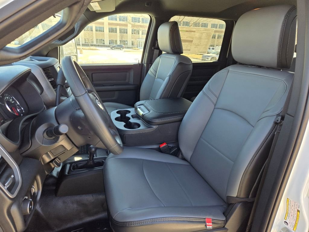 Used 2024 RAM 2500 Tradesman w/ Chrome Appearance Group image 14