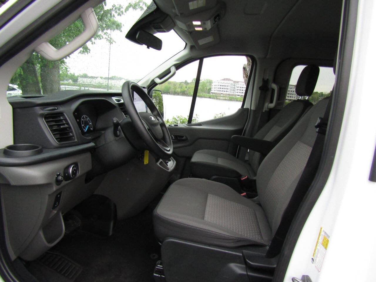 Used 2024 Ford Transit 350 XLT RWD image 11
