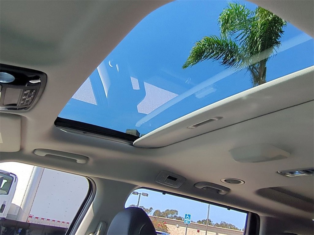 New 2026 Kia Carnival SX Prestige image 26