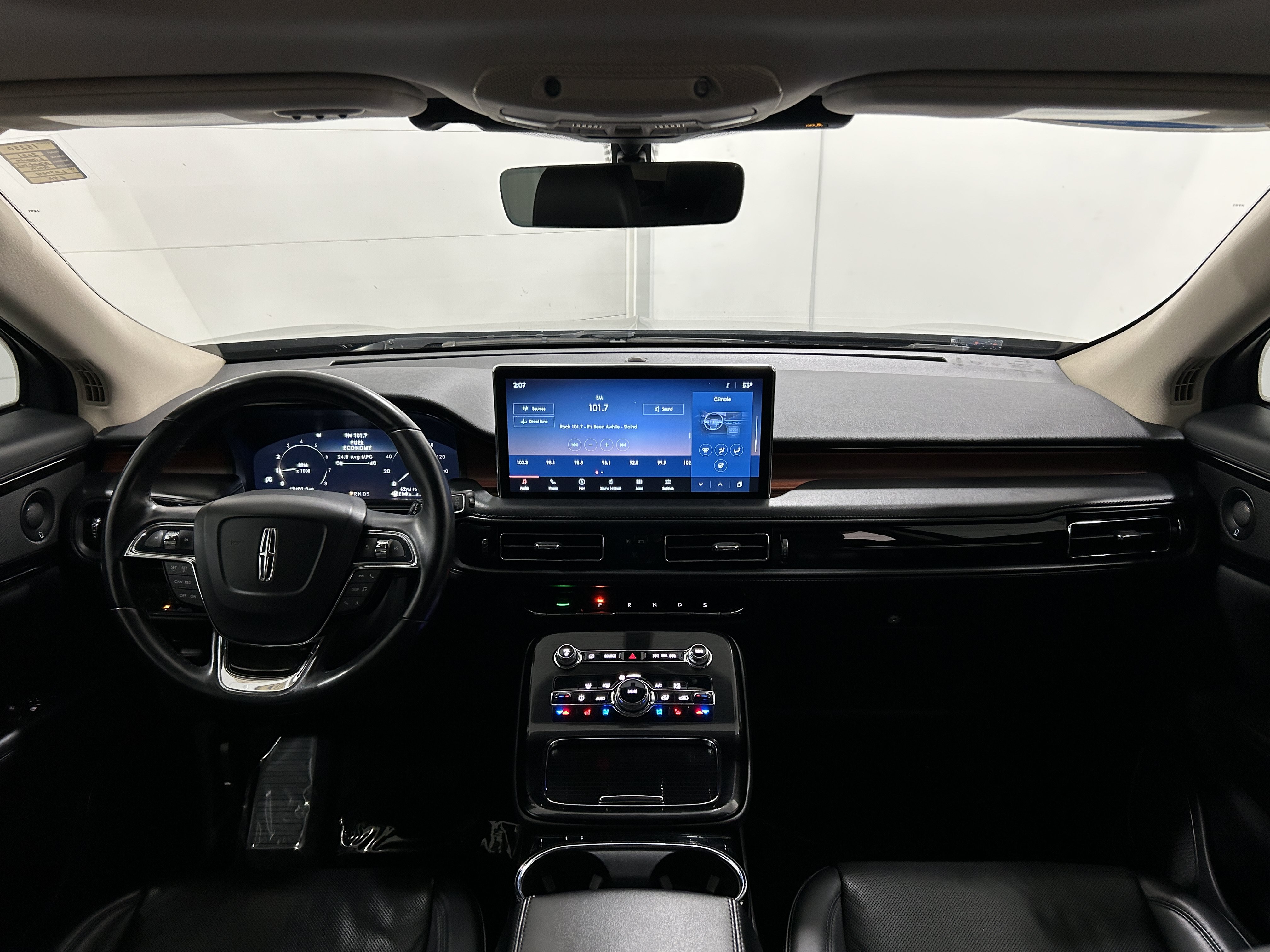 Used 2021 Lincoln Nautilus Reserve w/ Monochromatic Package AWD/4WD image 13