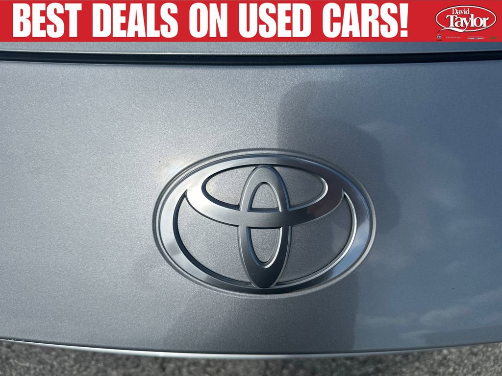 Used 2025 Toyota Camry LE w/ Convenience Package FWD image 40