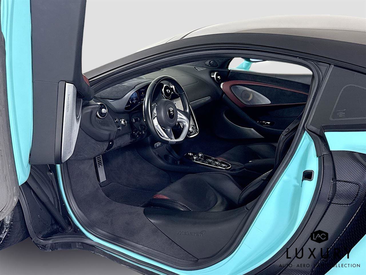 Used 2022 McLaren GT image 40