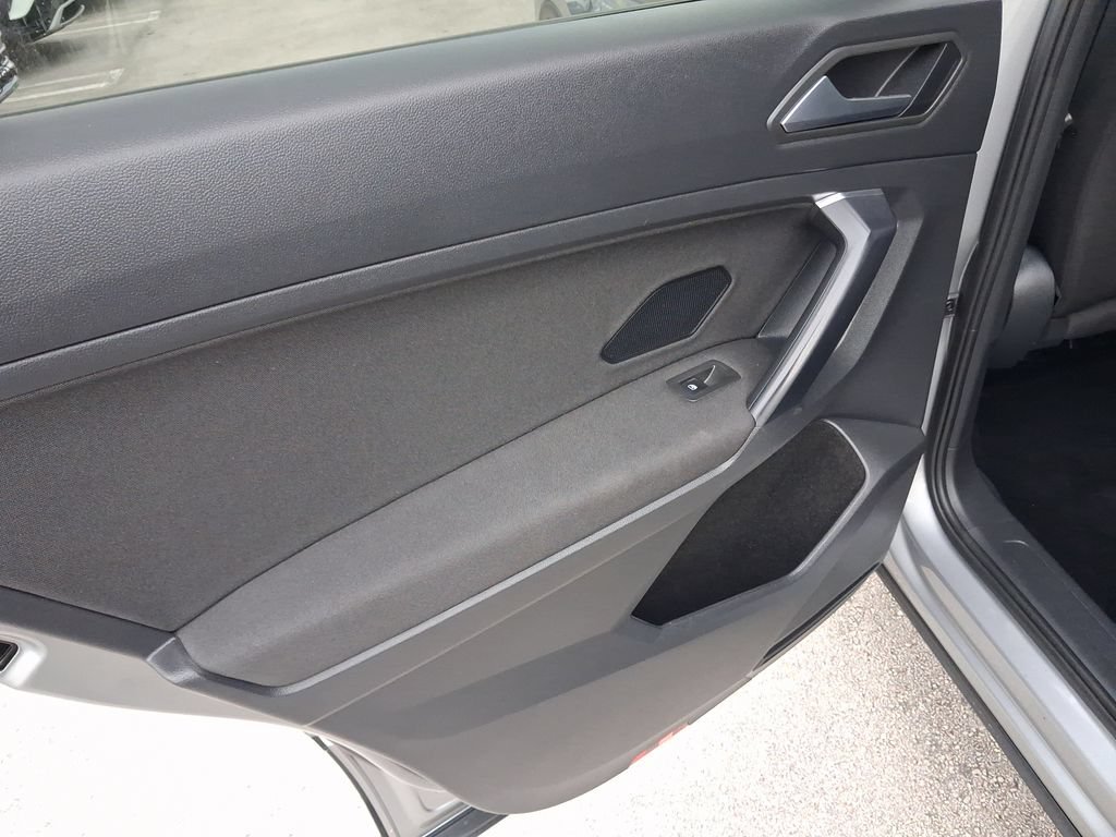 Used 2021 Volkswagen Tiguan S FWD image 11