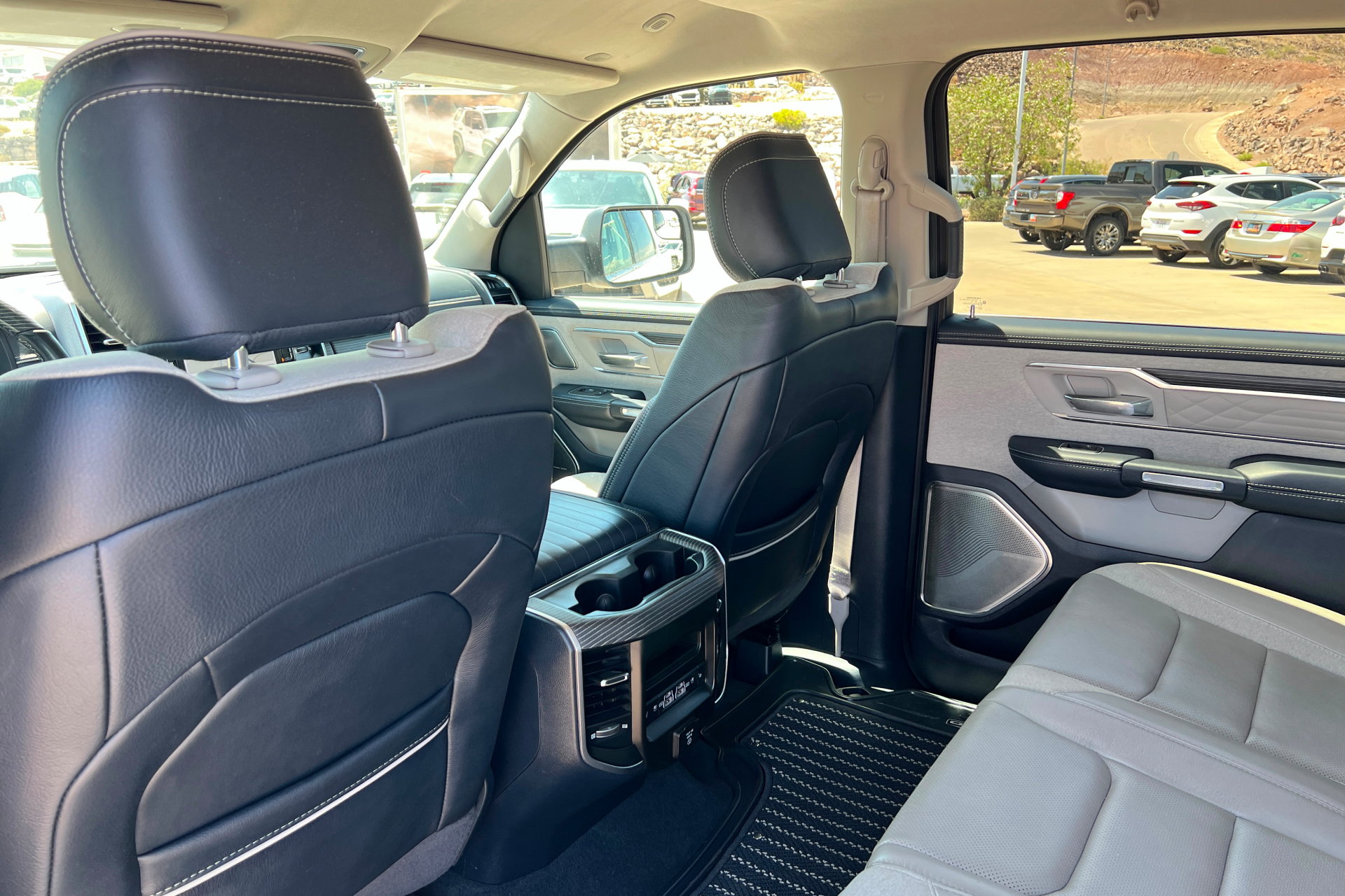 Used 2022 RAM 1500 Limited AWD/4WD image 20