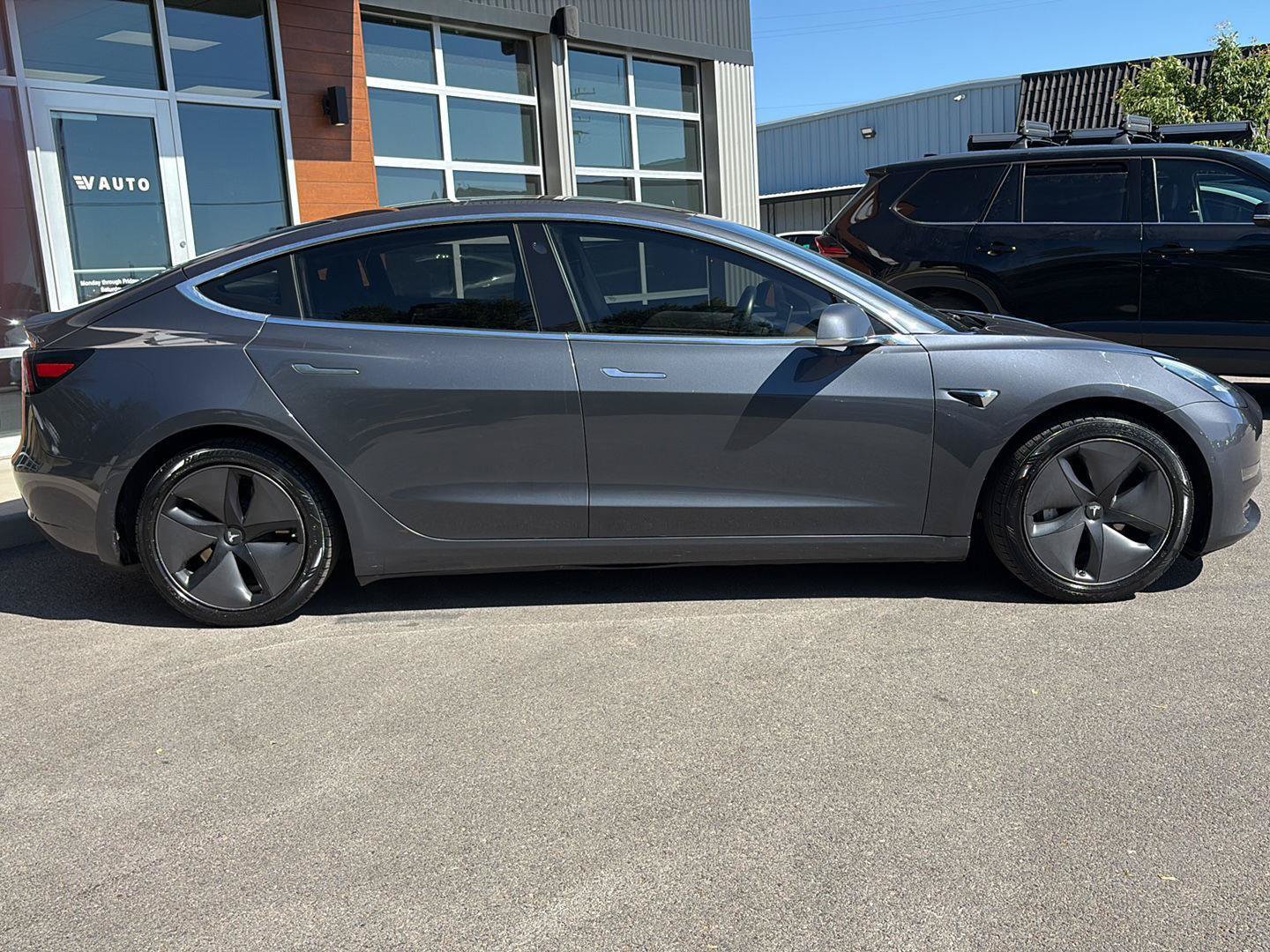 Used 2018 Tesla Model 3 Long Range AWD/4WD image 9