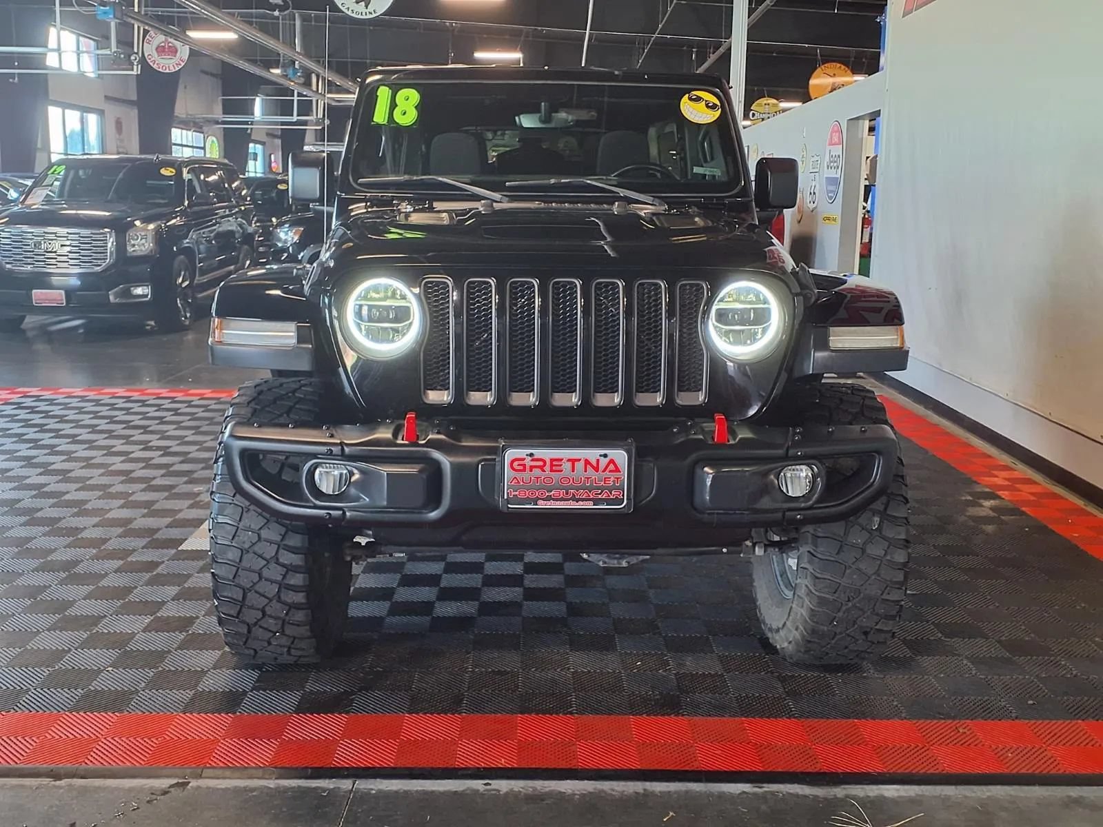Used 2018 Jeep Wrangler Unlimited Rubicon w/ Dual Top Group AWD/4WD image 3