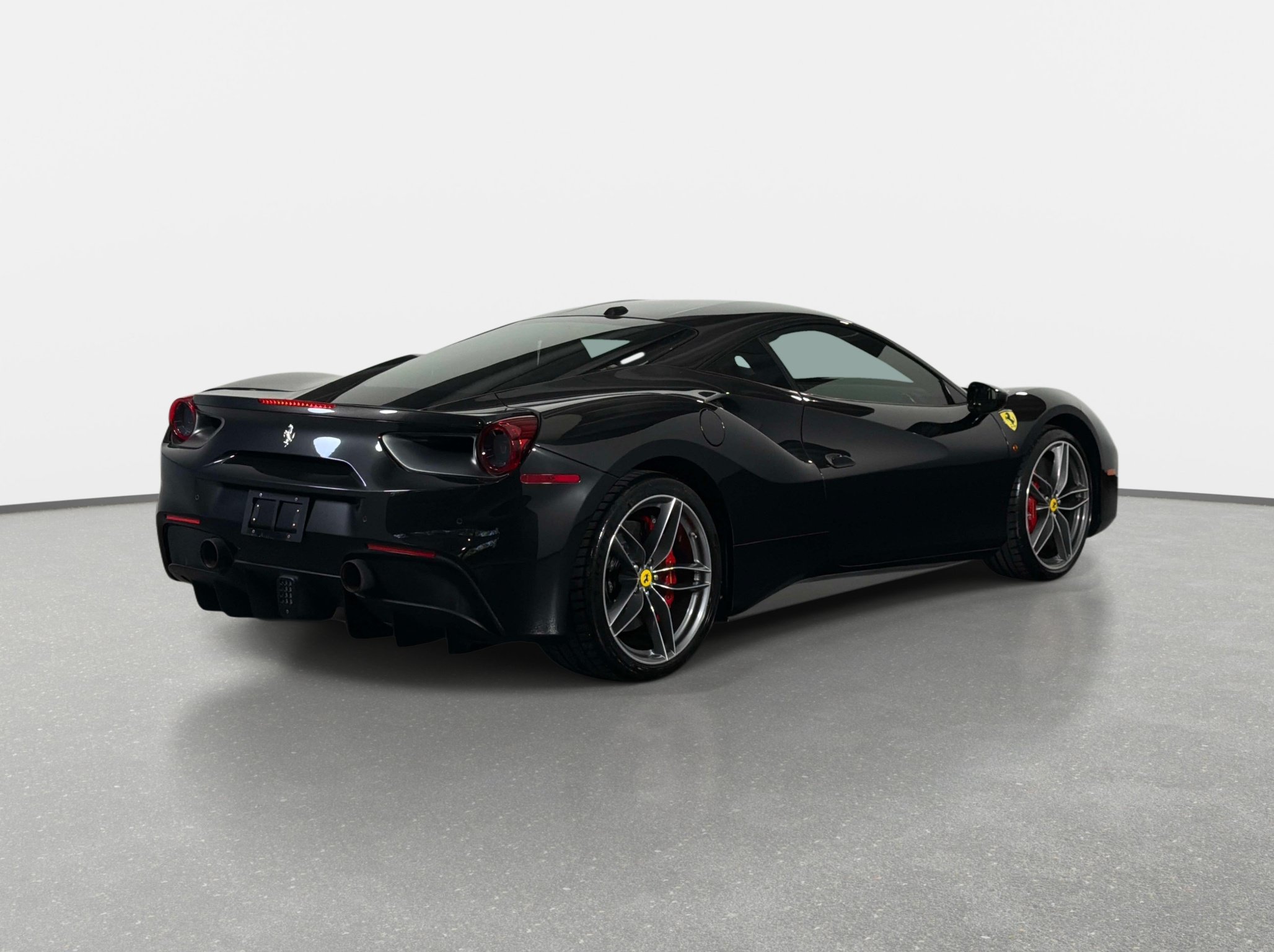 Used 2018 Ferrari 488 GTB RWD image 7