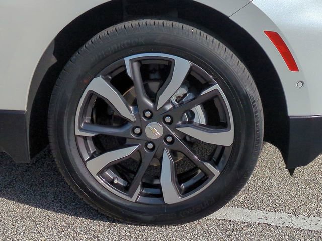 Used 2023 Chevrolet Equinox Premier image 11