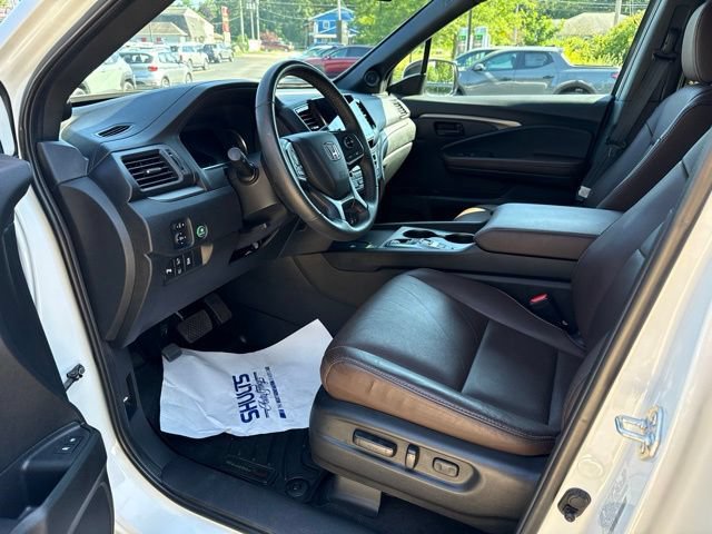 Used 2024 Honda Passport EX-L image 6