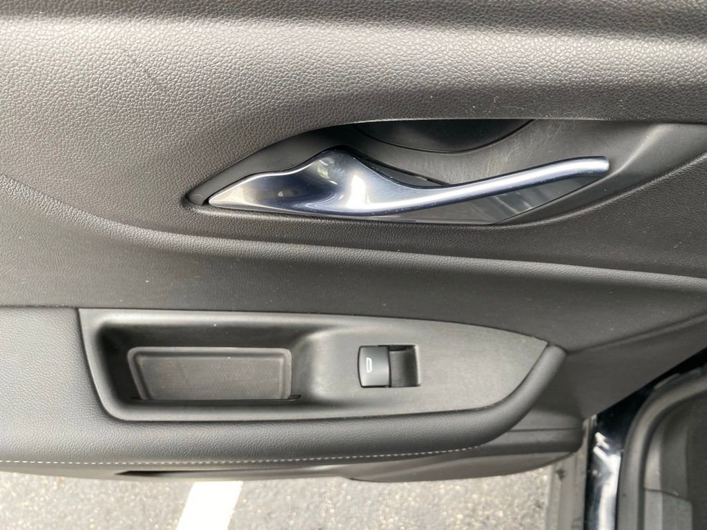 Used 2019 Chevrolet Blazer LT image 17