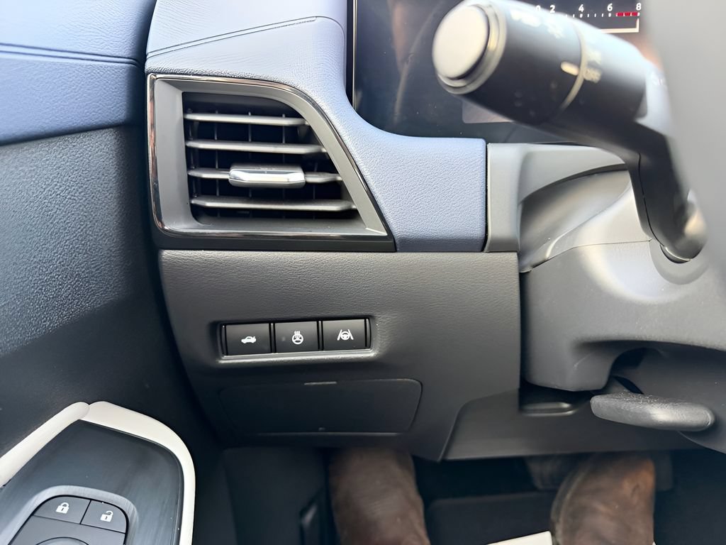 Used 2026 Nissan Sentra SL w/ Floor Mat Package FWD image 20