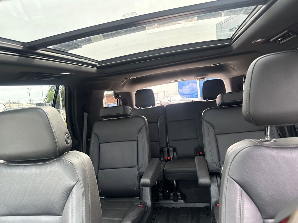 Used 2022 Chevrolet Tahoe Z71 w/ Luxury Package AWD/4WD image 20