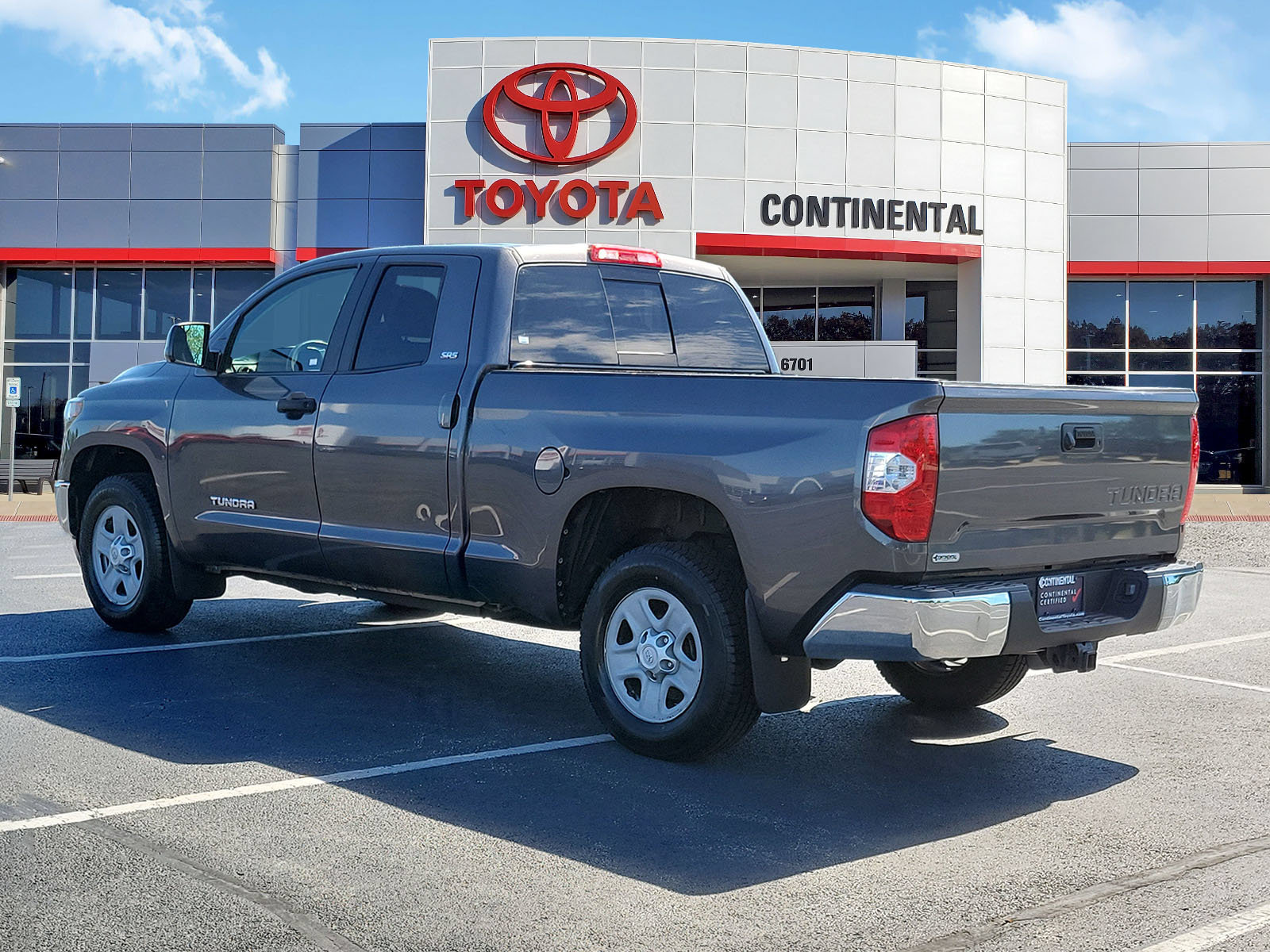 Used 2018 Toyota Tundra SR5 RWD image 4
