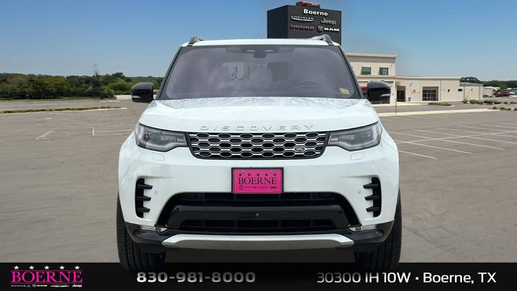 Used 2023 Land Rover Discovery Metropolitan Edition AWD/4WD image 8