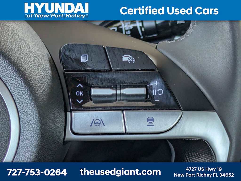 Certified 2025 Hyundai Elantra SEL image 30