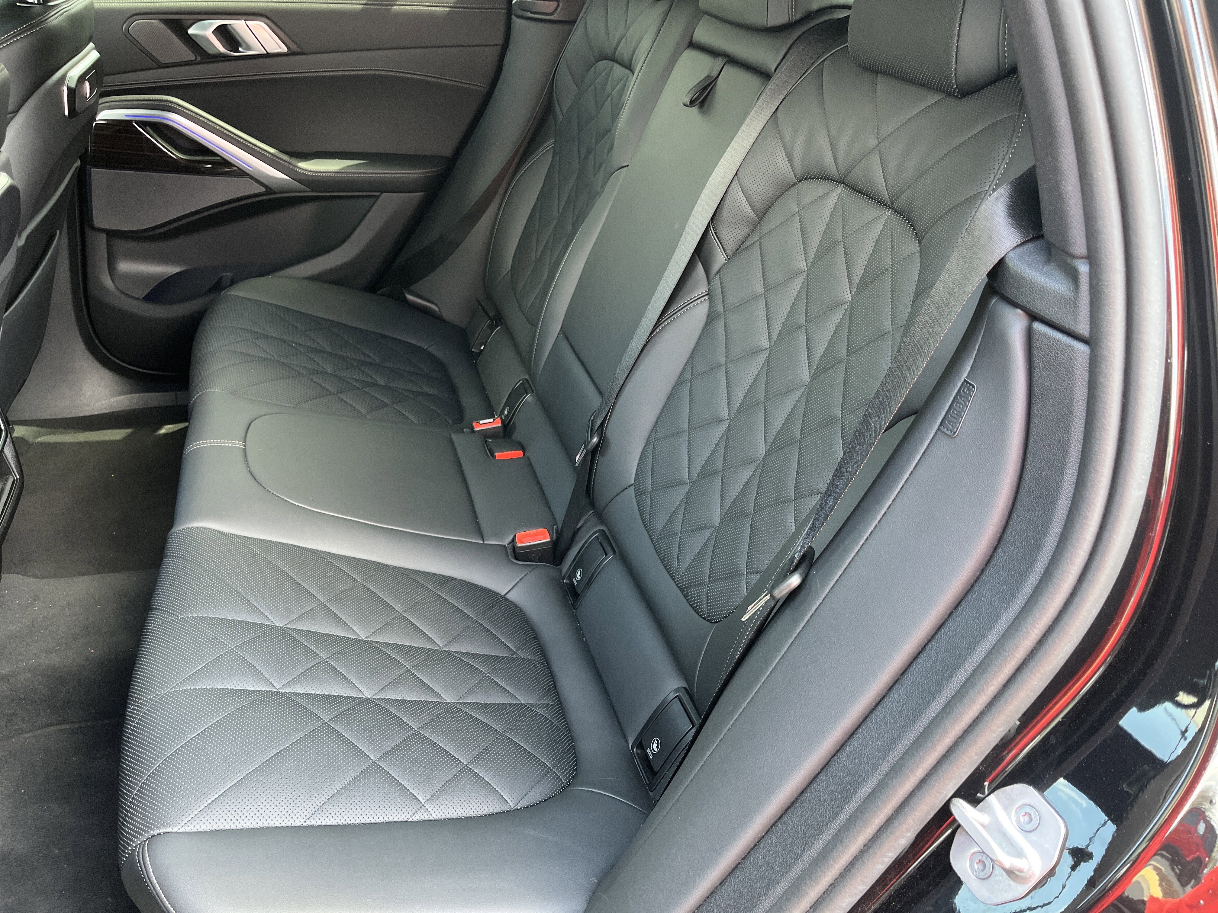 Used 2025 BMW X6 xDrive40i image 17