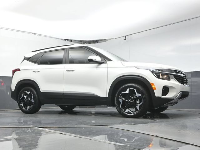 Used 2025 Kia Seltos S FWD image 30