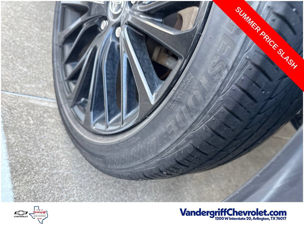 Used 2020 Toyota Camry SE FWD image 14