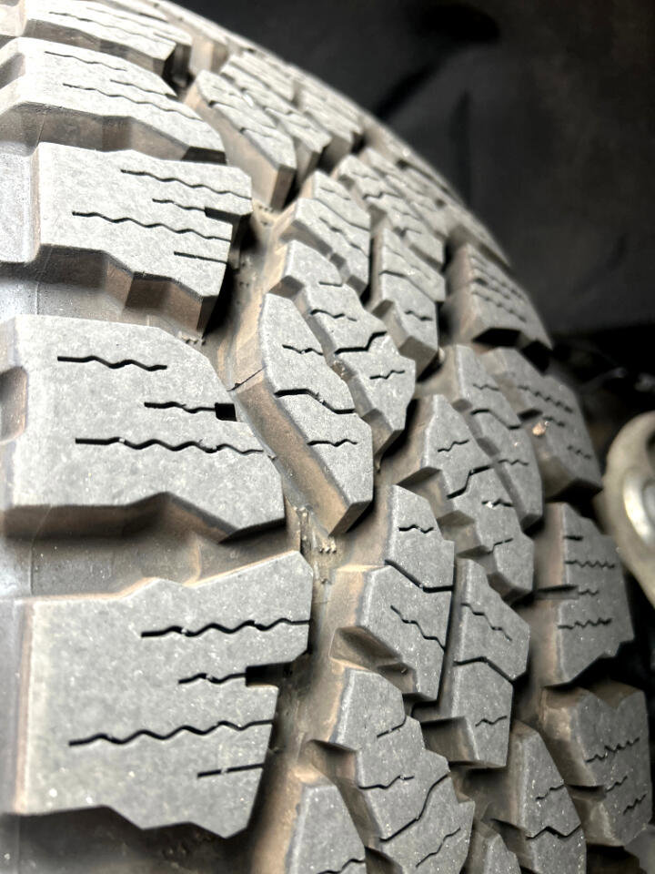 Used 2021 Chevrolet Silverado 1500 LT image 6