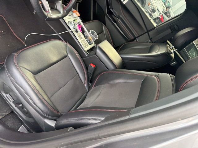 Used 2023 Ford Explorer ST-Line w/ Class IV Trailer Tow Package RWD image 14