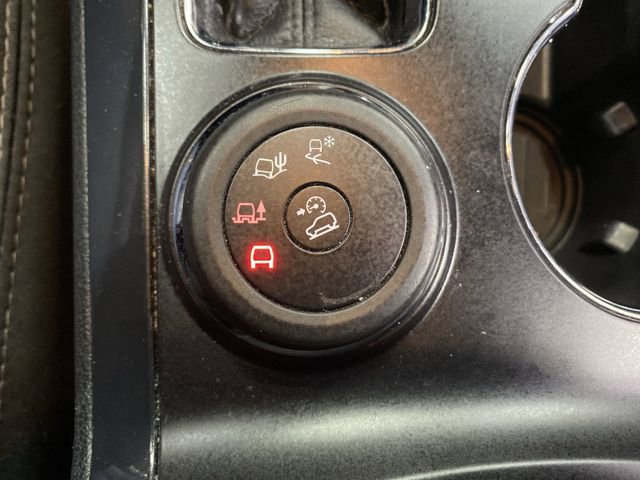 Used 2017 Ford Explorer XLT image 21