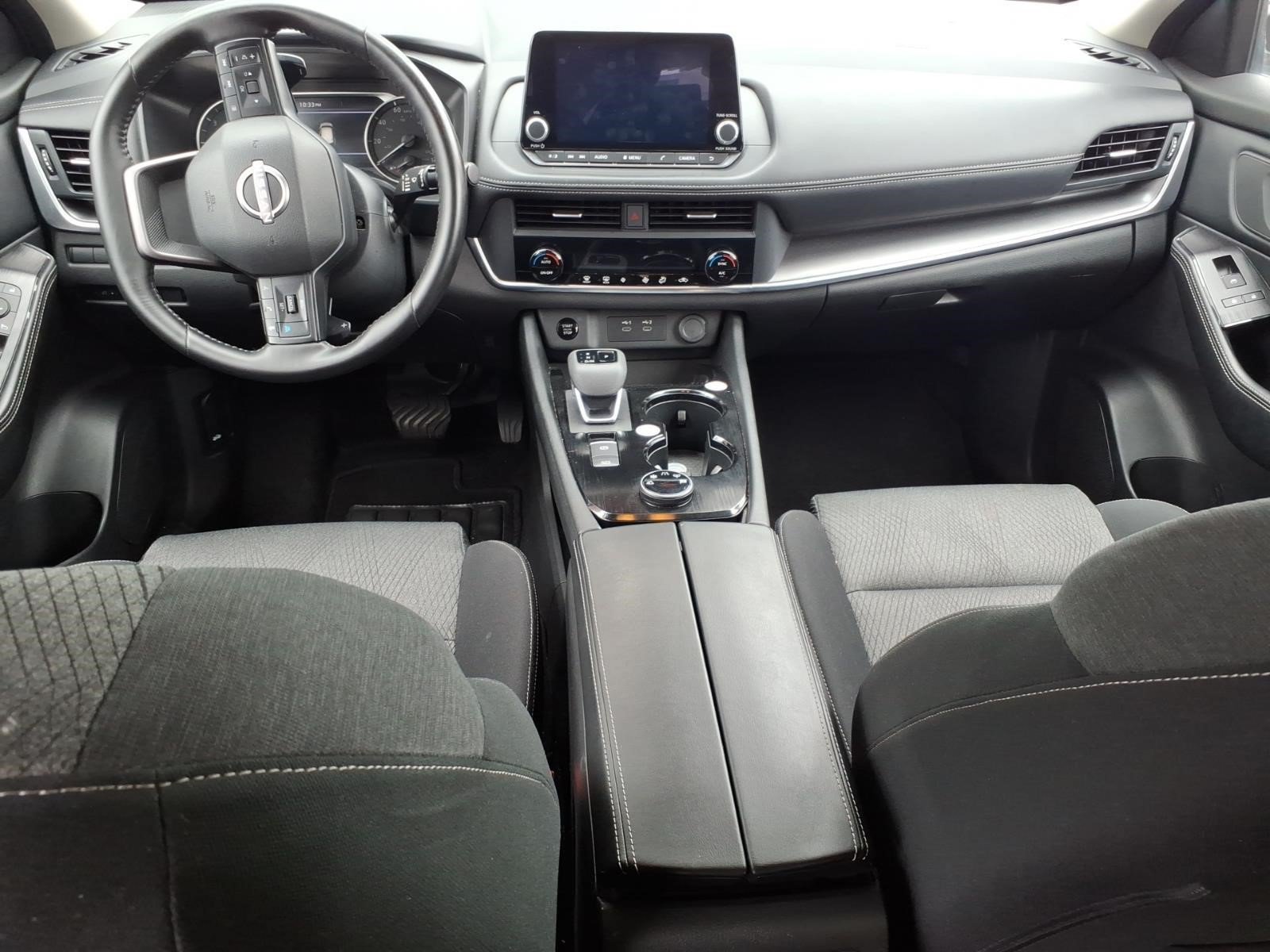 Used 2025 Nissan Rogue SV AWD/4WD image 8