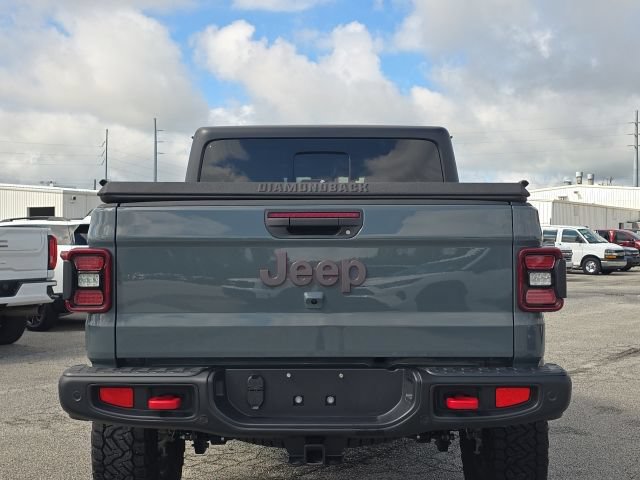 Used 2025 Jeep Gladiator Rubicon w/ Safety Group AWD/4WD image 4