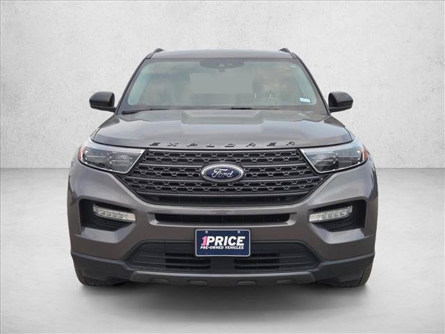 Used 2023 Ford Explorer XLT w/ Equipment Group 202A RWD video 2